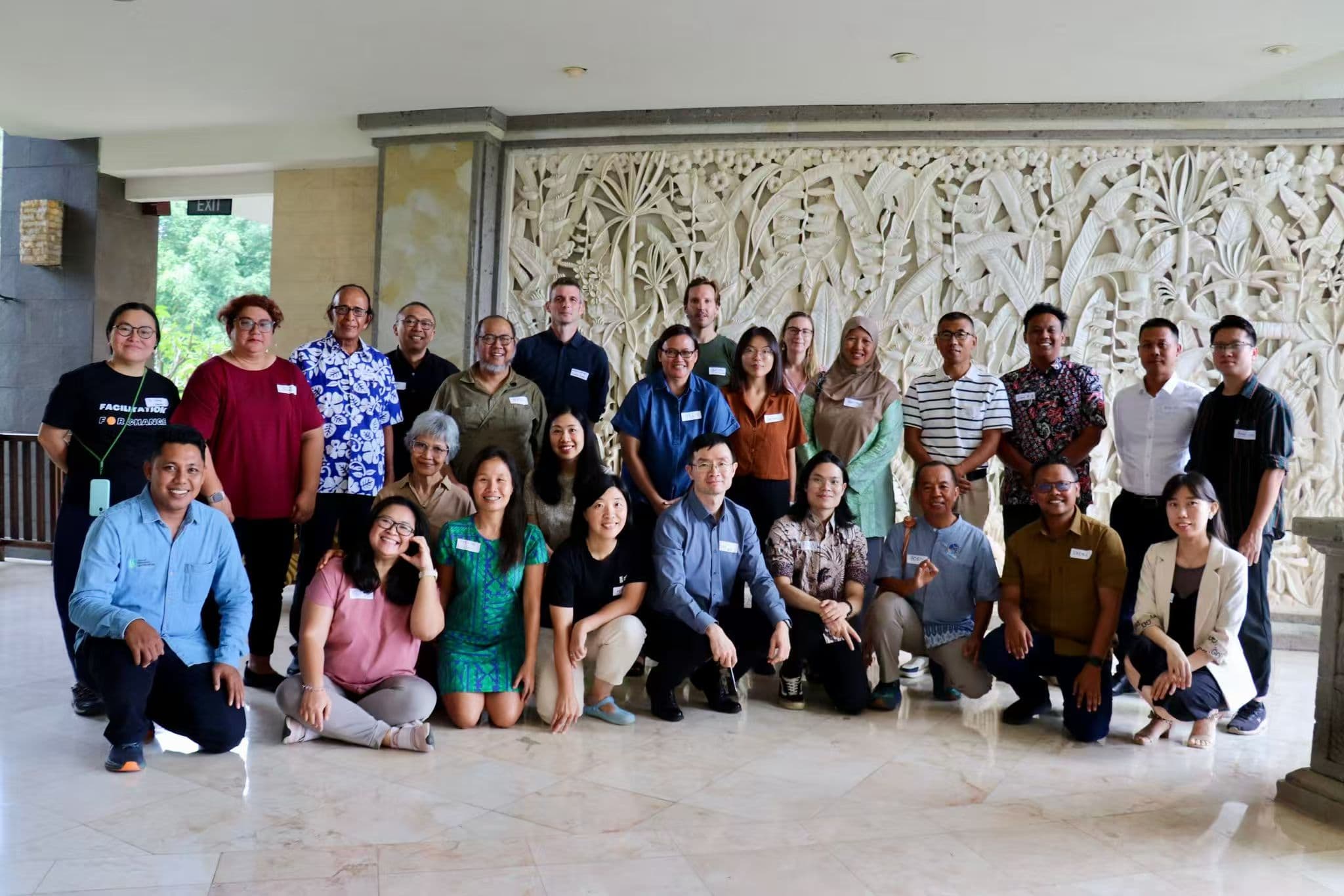 2024 Bali Workshop - group photo with participants